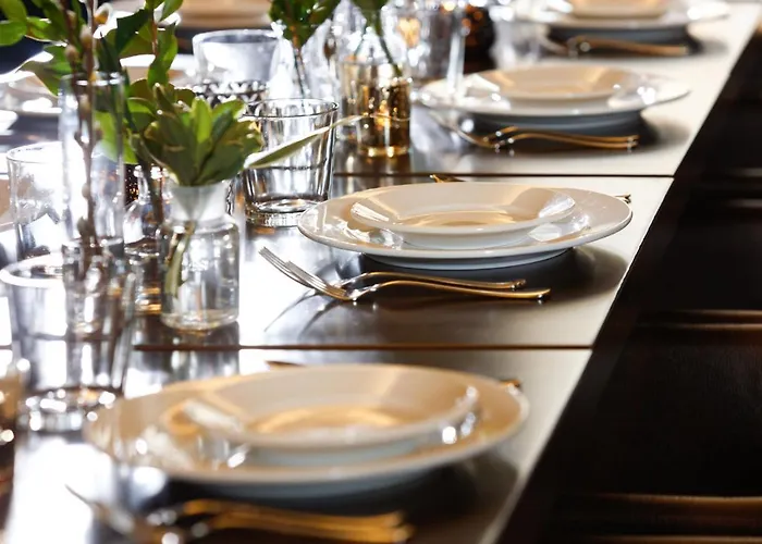 Chicago O'hare - By Ihg Hotel