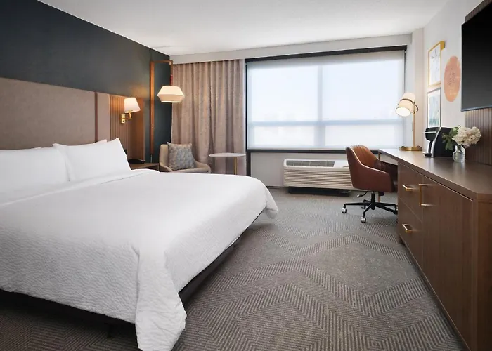 Chicago O'hare - By Ihg Rosemont